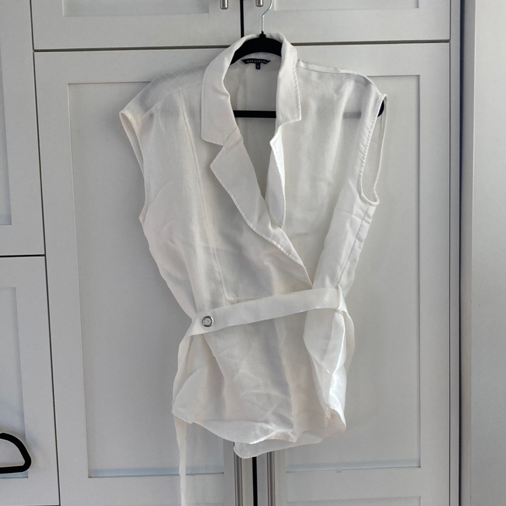 Max Geelss Sleeveless Collared Wrap Look Blouse with Grosgrain Belt Size S